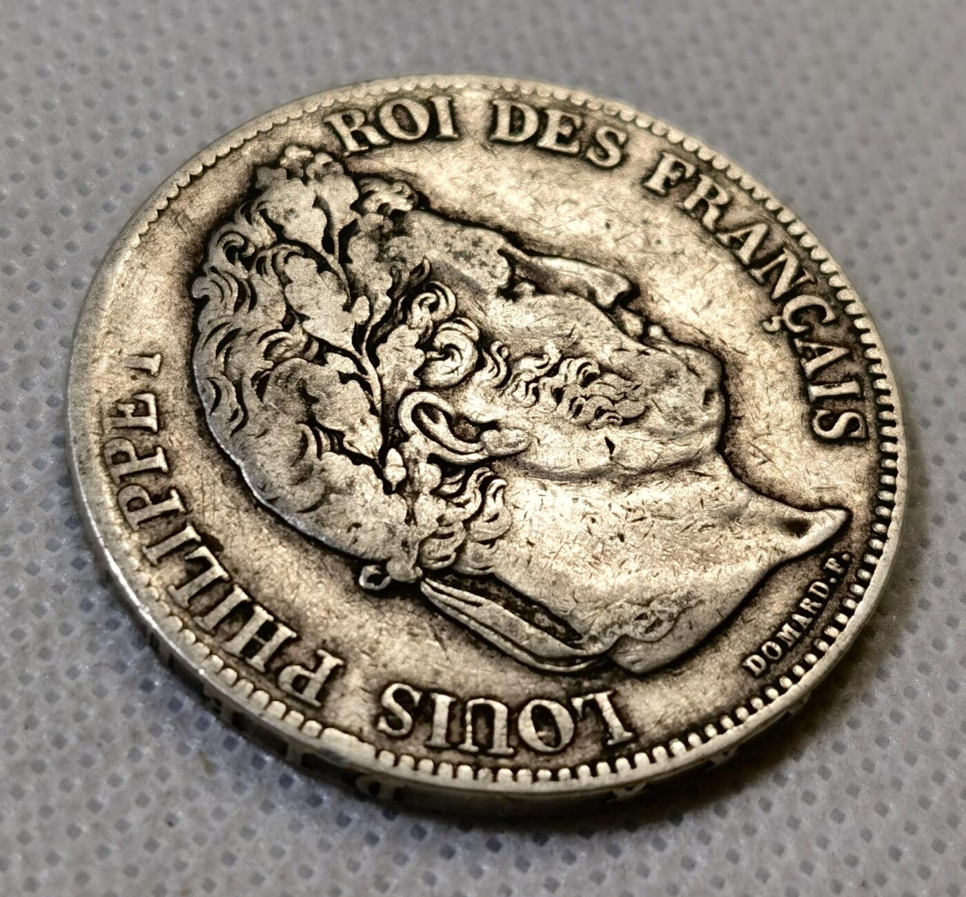 甄臻铺-世界币章拍卖（第44期）精品场拍品征集中，送拍享返佣金等优惠多多