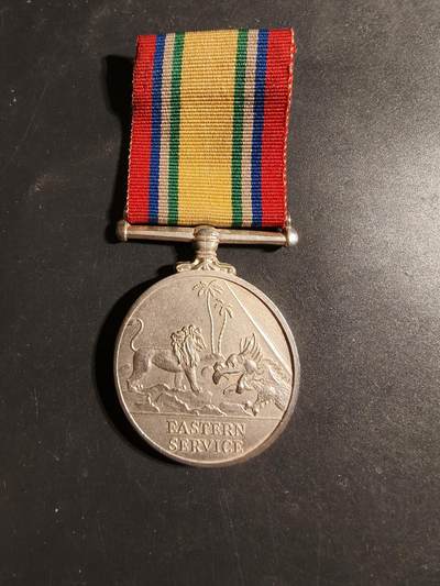 老王徽章第170期 - 英国东方服役奖章    实发带边铭    和香港服役为同一人获得