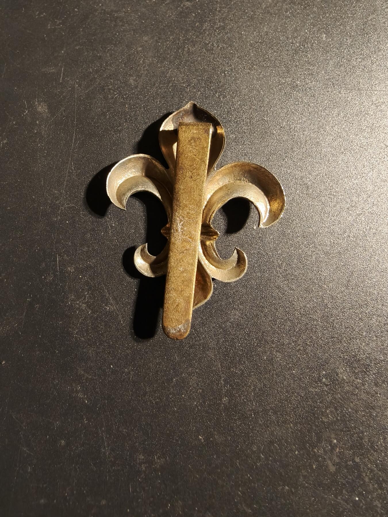 老王徽章第170期 英国曼彻斯特步兵团帽徽    一战时期