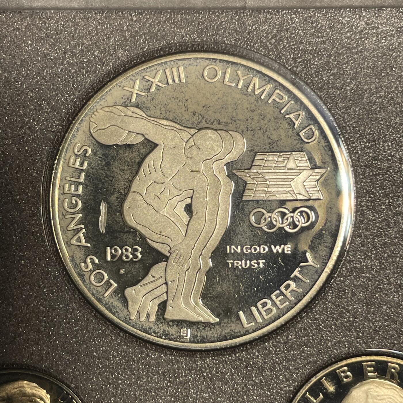 回流1222 美国1983年洛杉矶奥运会高端精制套币（Prestige Proof Set）含一枚90%高银纪念银币