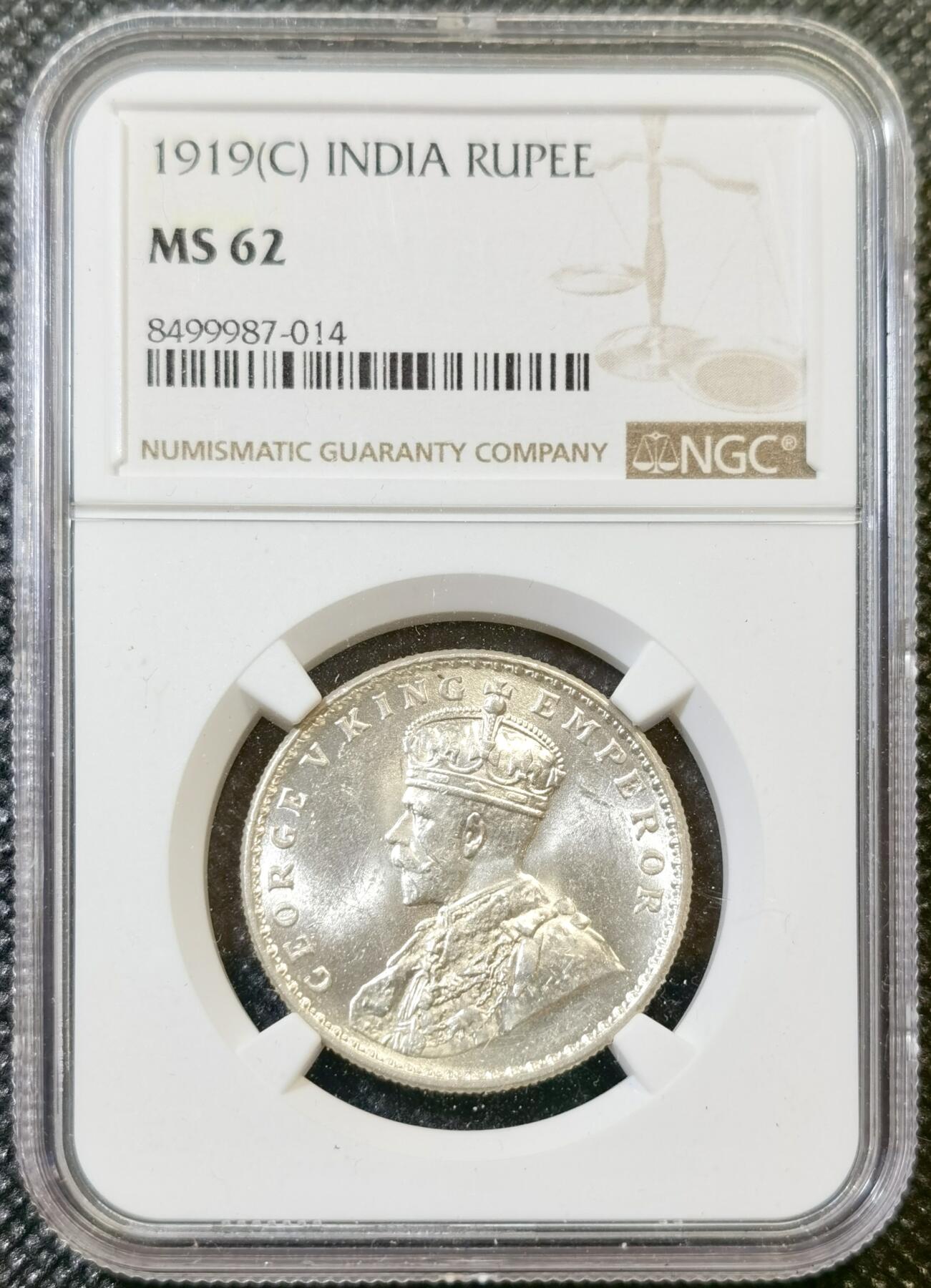 甄臻铺-世界币章拍卖（第44期）精品场拍品征集中，送拍享返佣金等优惠多多