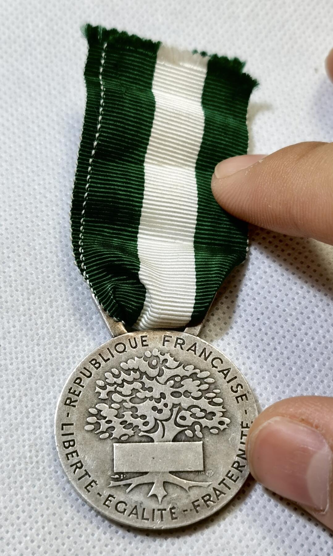 甄臻铺-世界币章拍卖（第44期）精品场拍品征集中，送拍享返佣金等优惠多多