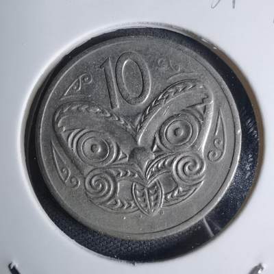 沼泽如烟--第939场 - 新西兰1982年十分