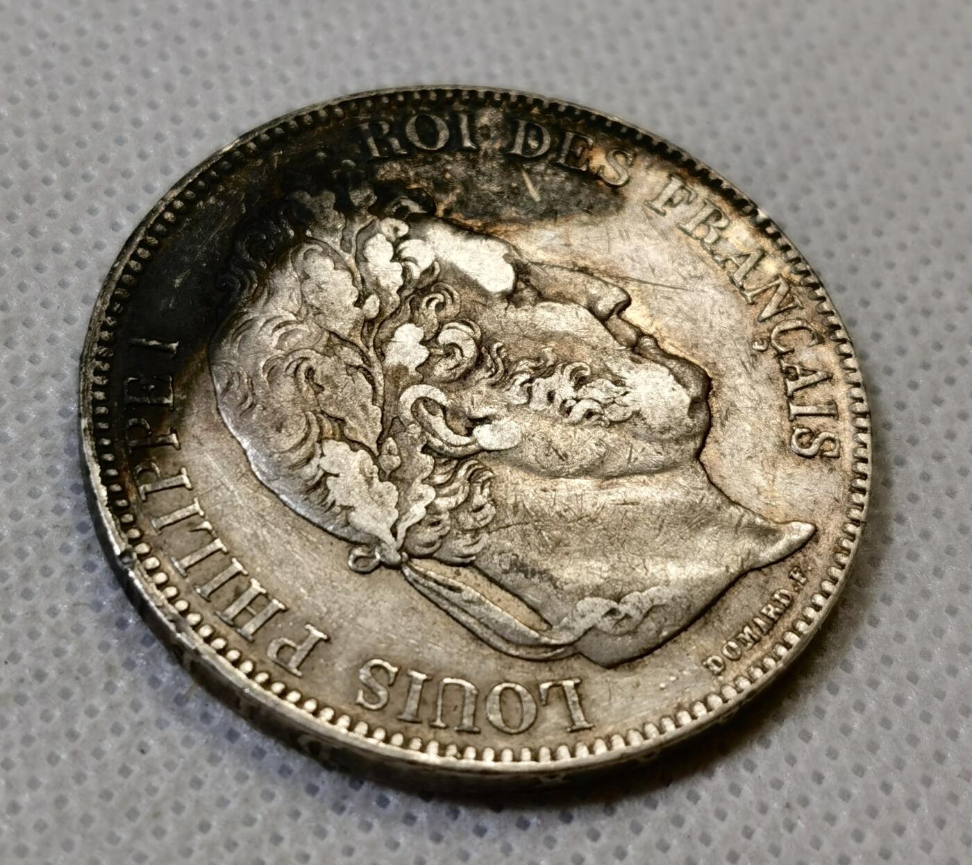 甄臻铺-世界币章拍卖（第44期）精品场拍品征集中，送拍享返佣金等优惠多多