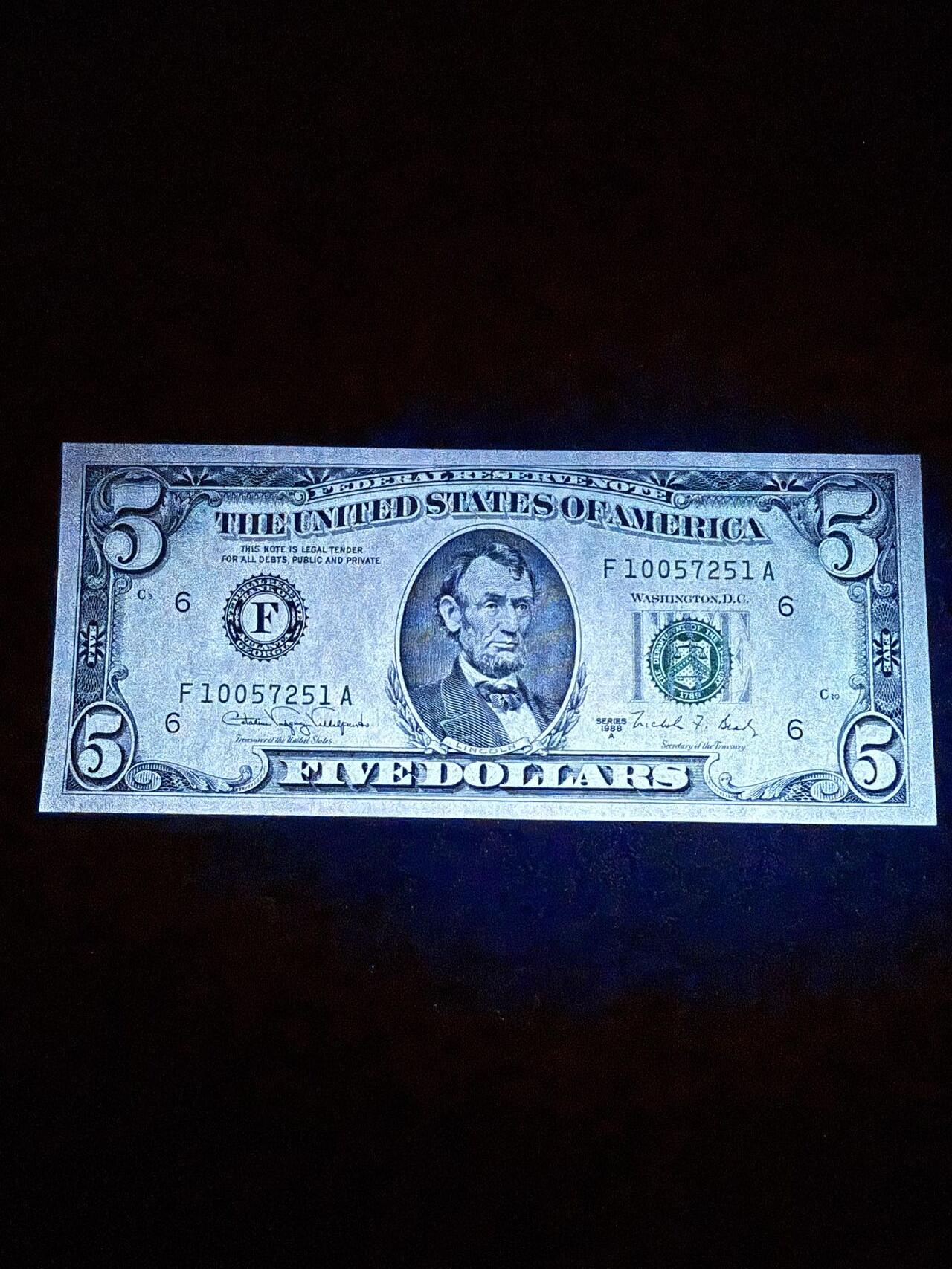 第14期 库存低价起拍 美国1988年小头5 全新unc