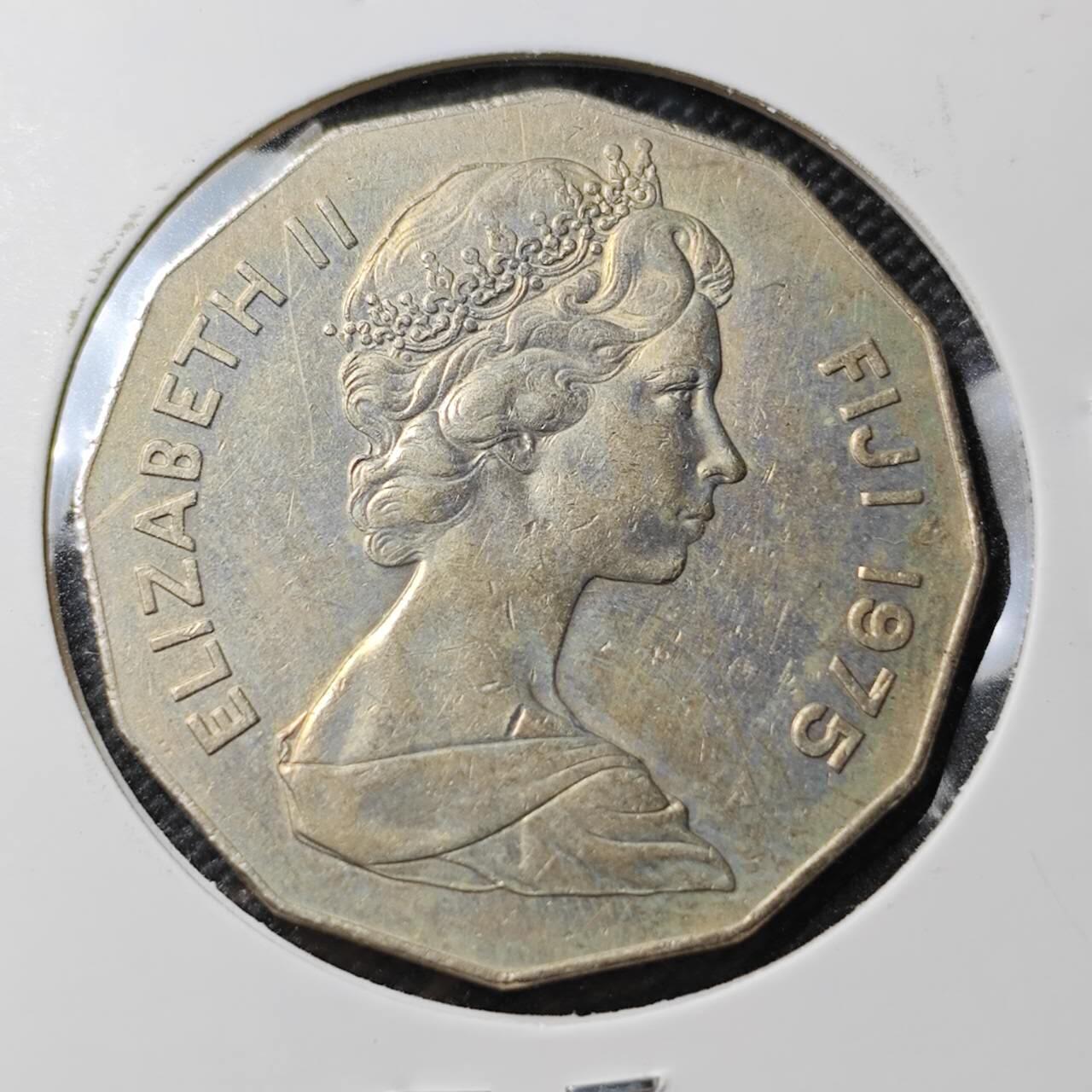 KK钱币收藏小铺 第382期  2月预留时间 周末发货  1975斐济50分