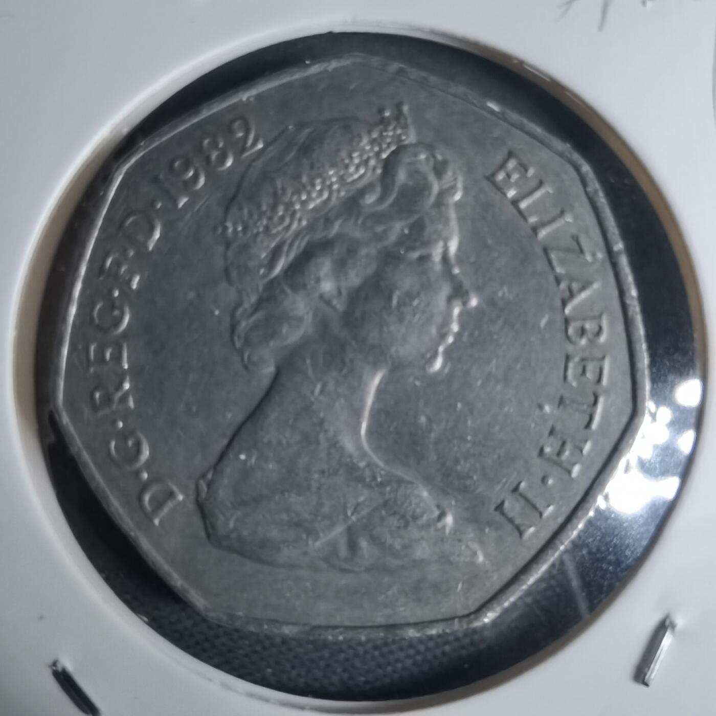 沼泽如烟--第939场 英国1982年50便士