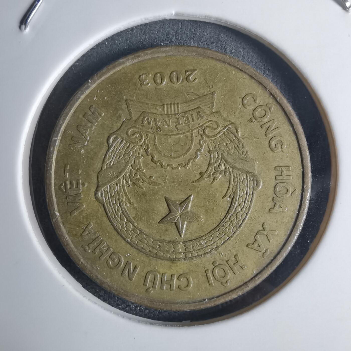 沼泽如烟--第939场 越南2003年2000盾