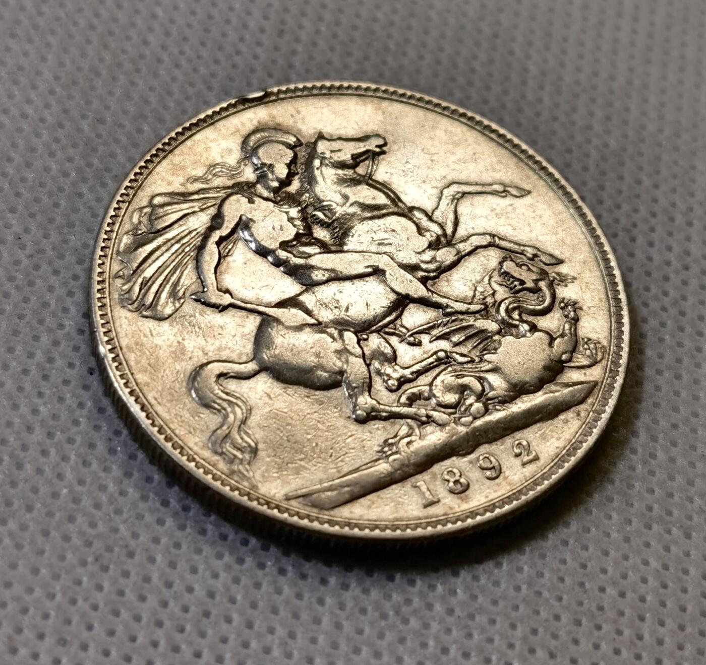 甄臻铺-世界币章拍卖（第44期）精品场拍品征集中，送拍享返佣金等优惠多多