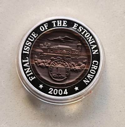 ❤️【币观天下】❤️ 第335期钱币拍卖- 2025.12.19周五晚上6点半场-长期征集拍品 - 朝鲜2004年爱沙尼亚克朗币中币一盎司银币宝石有裂