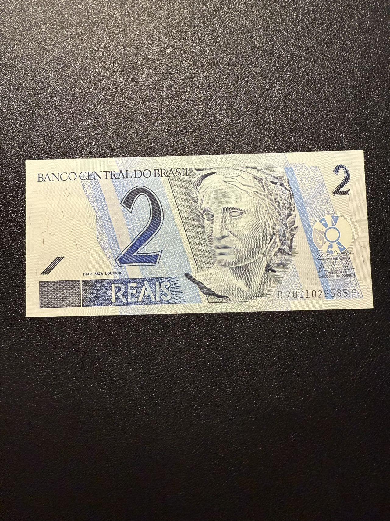 第14期 库存低价起拍 巴西2001年 2瑞尔 全新unc