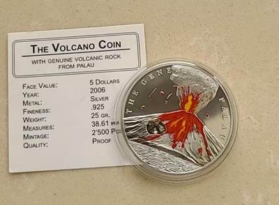❤️【币观天下】❤️ 第335期钱币拍卖- 2025.12.19周五晚上6点半场-长期征集拍品 - 帕劳2006年火山爆发火山石镶嵌彩色银币带证书