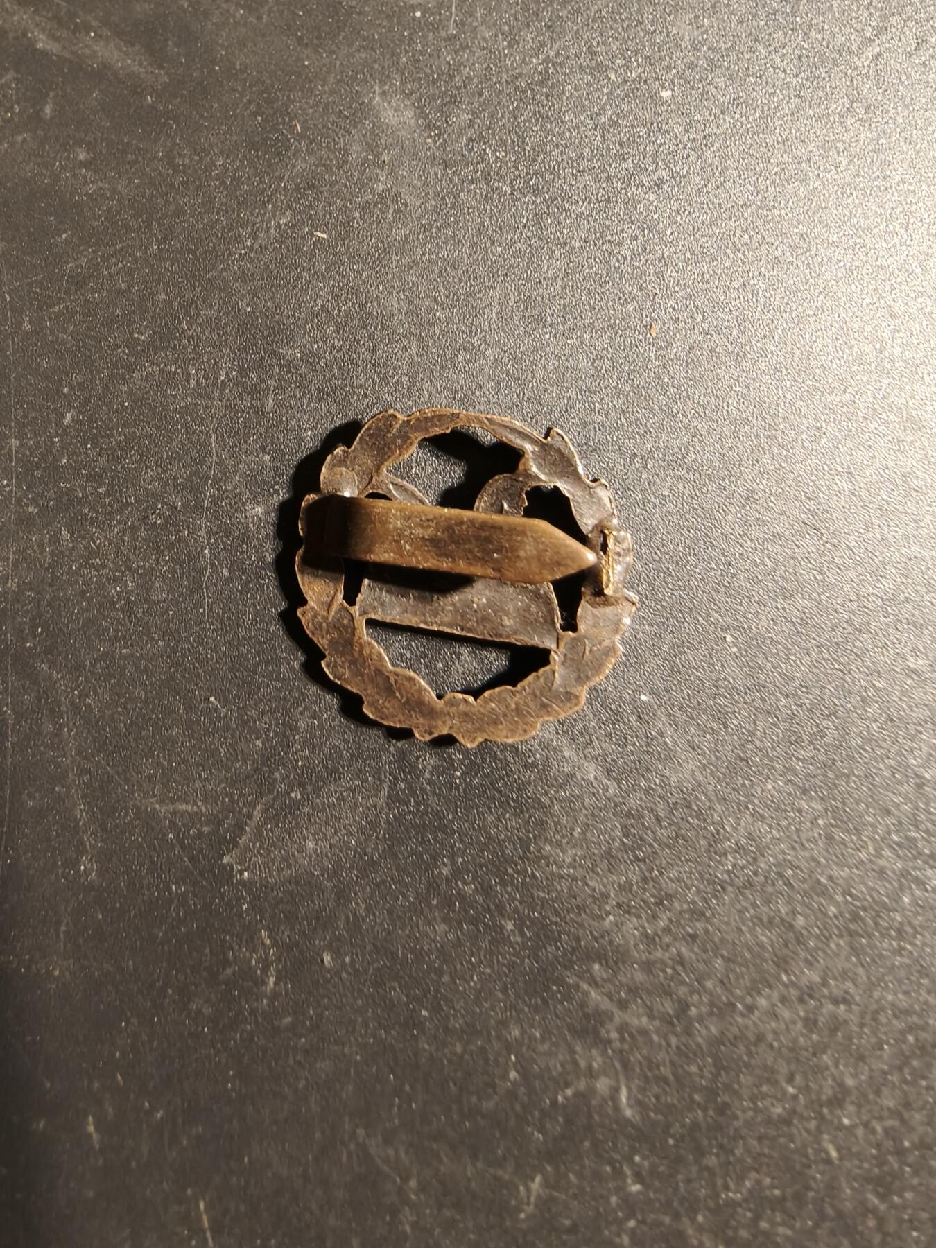 老王徽章第170期 英国格洛斯特步兵团领章     一战时期