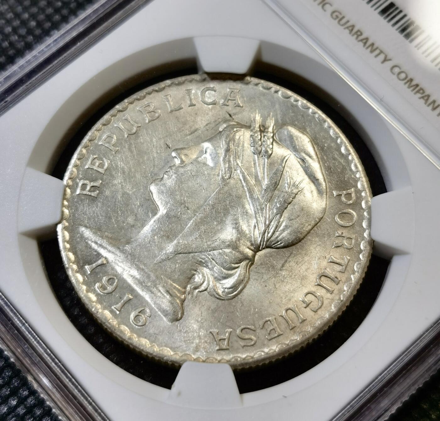 甄臻铺-世界币章拍卖（第44期）精品场拍品征集中，送拍享返佣金等优惠多多