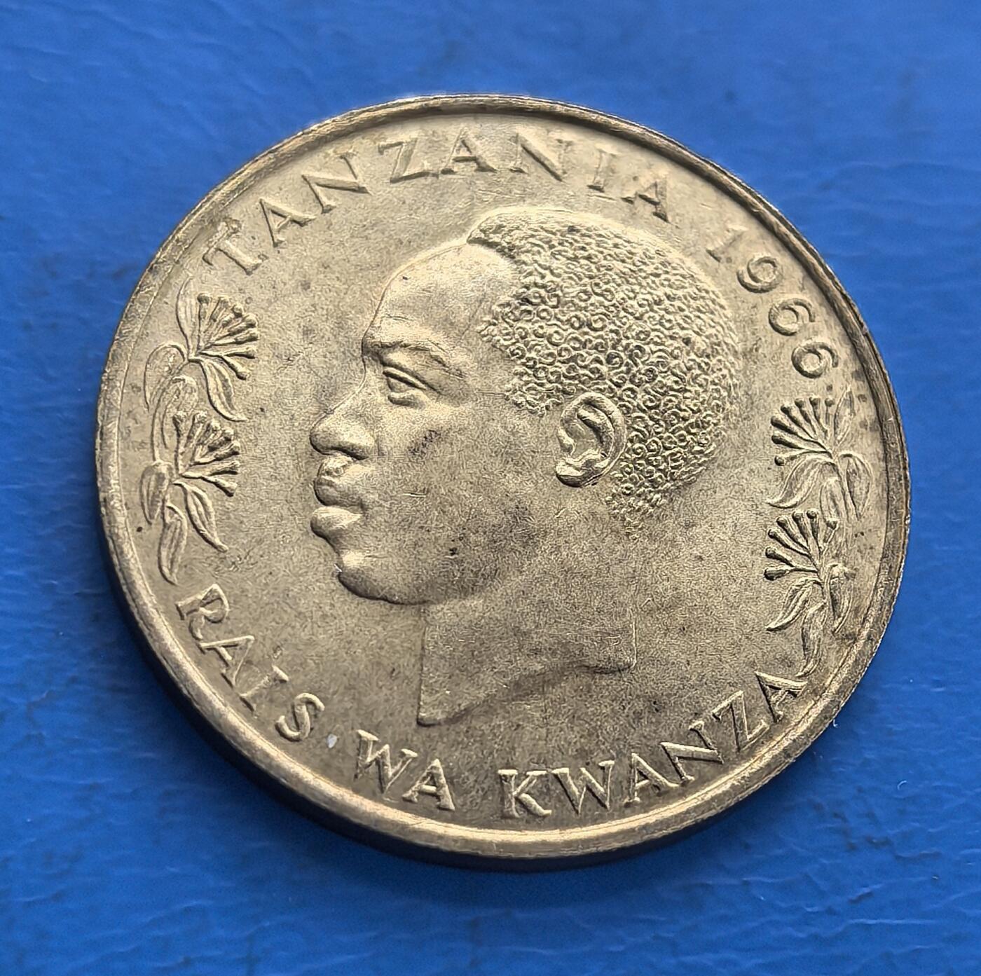 外国优质老铜币高银银币，周六九点倒数截拍，满百包邮，持续收拍