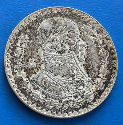 外国优质老铜币高银银币，周六九点倒数截拍，满百包邮，持续收拍 - 墨西哥1966年1比索银币，正面人物像，背刻鹰叼蛇国徽，“ESTADOS UNIDOS MEXICANOS” 见证墨西哥货币文化