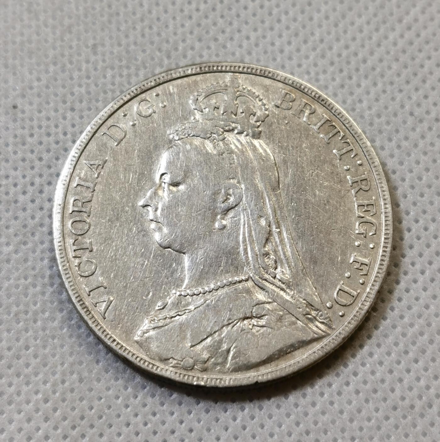 甄臻铺-世界币章拍卖（第44期）精品场拍品征集中，送拍享返佣金等优惠多多