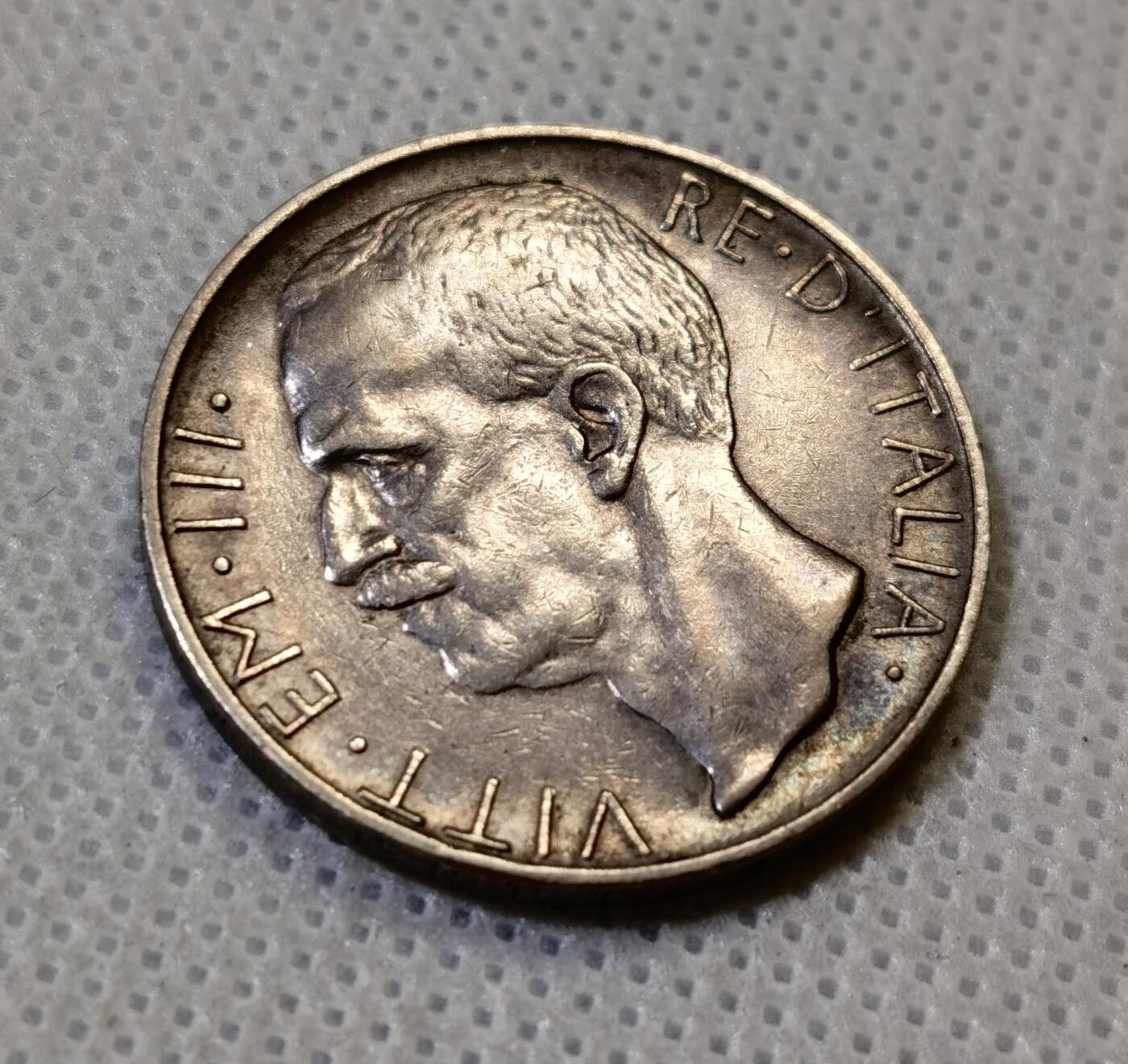 甄臻铺-世界币章拍卖（第44期）精品场拍品征集中，送拍享返佣金等优惠多多