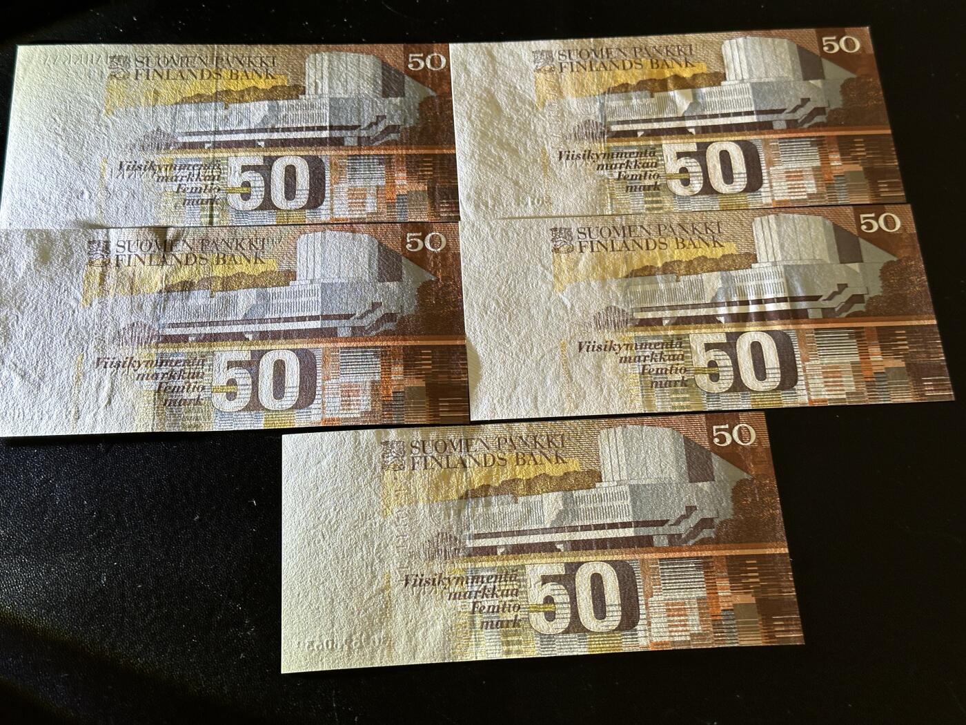 《外钞收藏家》第五百九十五期（优品场）（本平台长期征集拍品、欢迎藏友们联系合作）