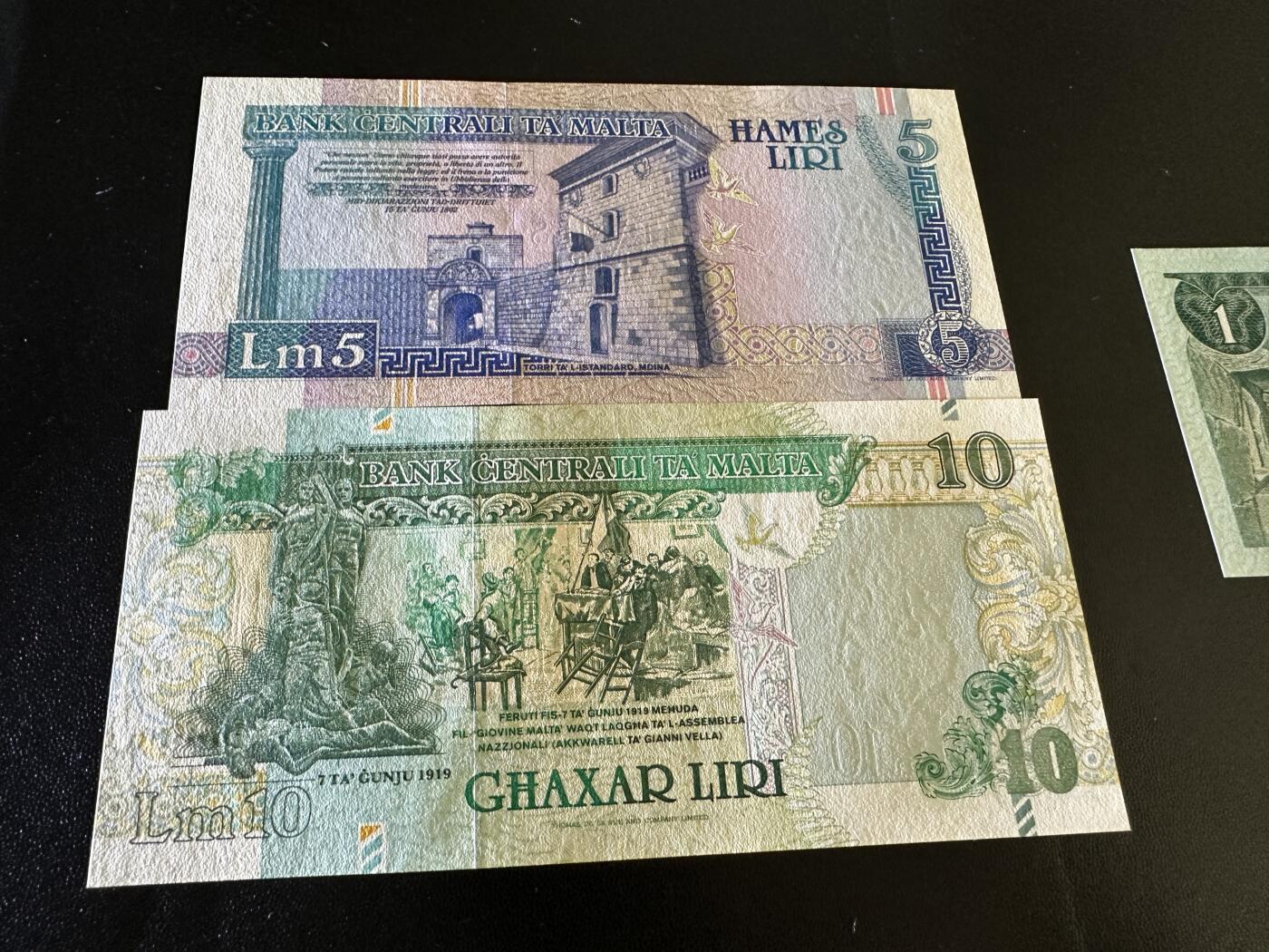 《外钞收藏家》第五百九十五期（优品场）（本平台长期征集拍品、欢迎藏友们联系合作）