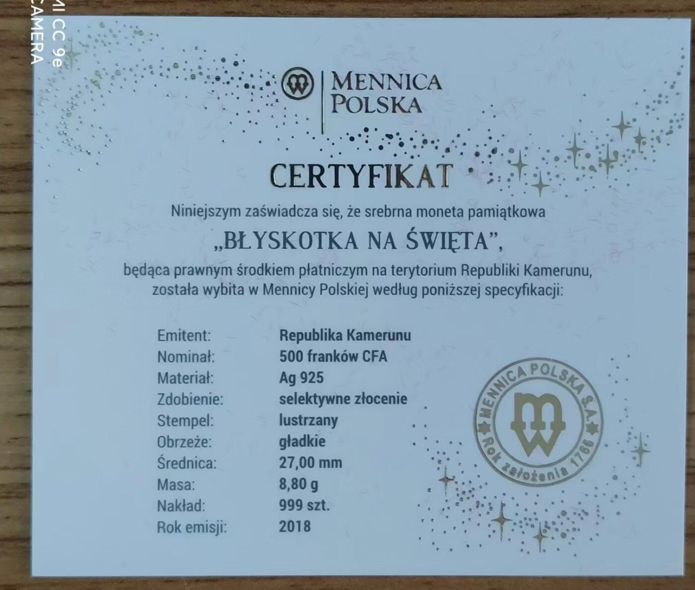 ❤️【币观天下】❤️ 第335期钱币拍卖- 2025.12.19周五晚上6点半场-长期征集拍品 喀麦隆2018,圣诞快乐-“星月天使”,金边币边、双圆孔项链吊坠、镀24K金精制银币. 配有原装项链,盒证全.