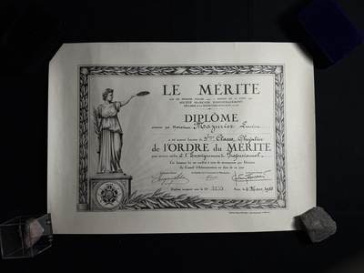 欢庆元旦！戎马世界章牌大赏第109期元旦大拍 - 法国鼓励协会三级骑士级荣誉勋章证书，1955年授予Lucien Mayriller