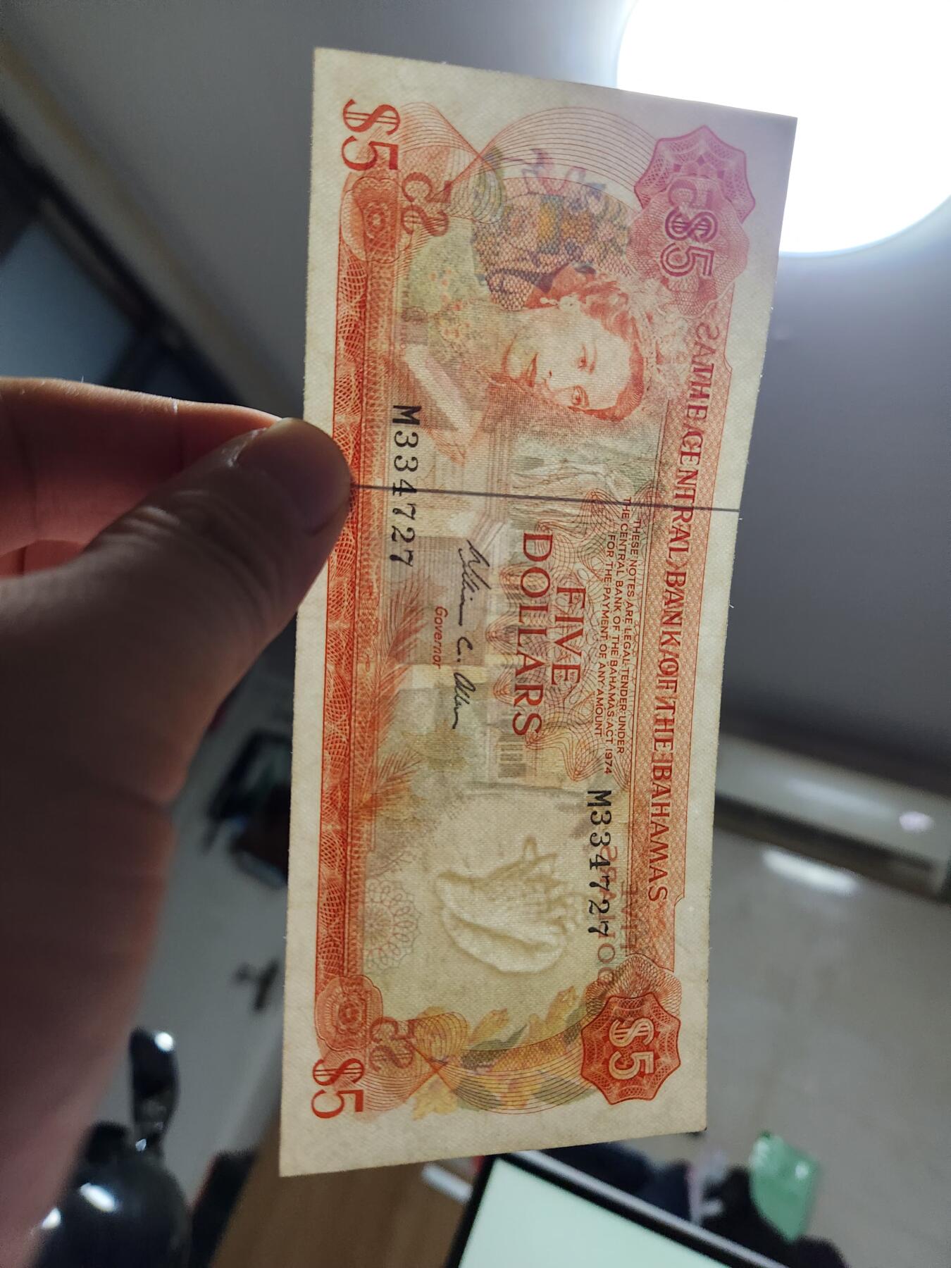 12月17号晚上8点 外国纸币自动截拍第73场 1974年巴哈马5元纸币 女王钞 极美品