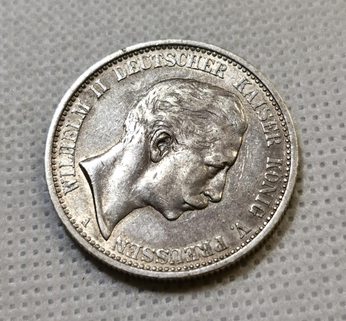 甄臻铺-世界币章拍卖（第44期）精品场拍品征集中，送拍享返佣金等优惠多多