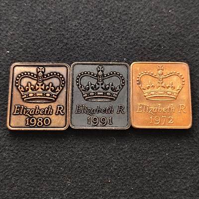 【全场包邮】纯粹捡漏拍486场（免费代拍第23场） - 【纪念章】英国各年份年度套币纪念铭牌-三种版本不同