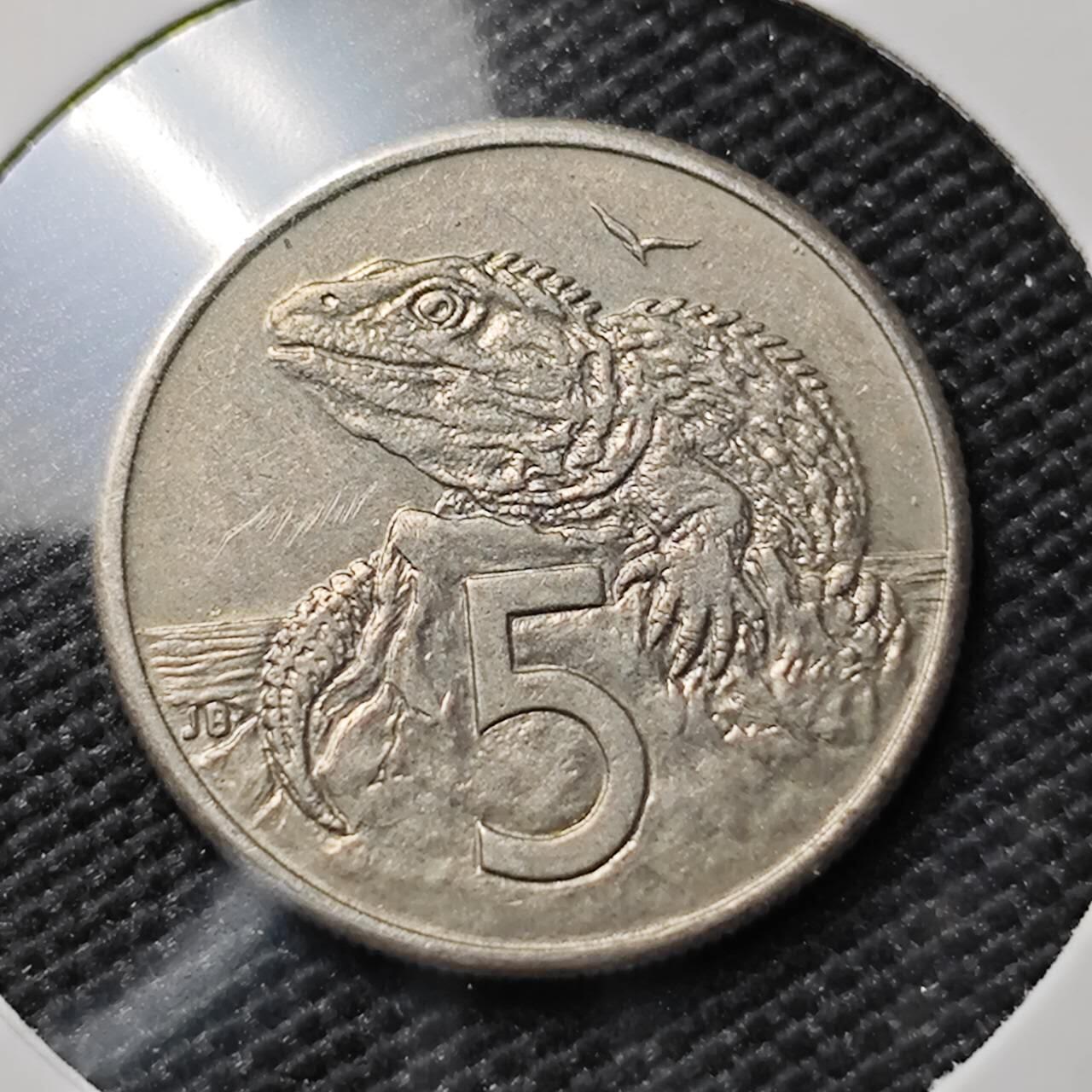 KK钱币收藏小铺 第382期  2月预留时间 周末发货 1985新西兰5分 浅雕版