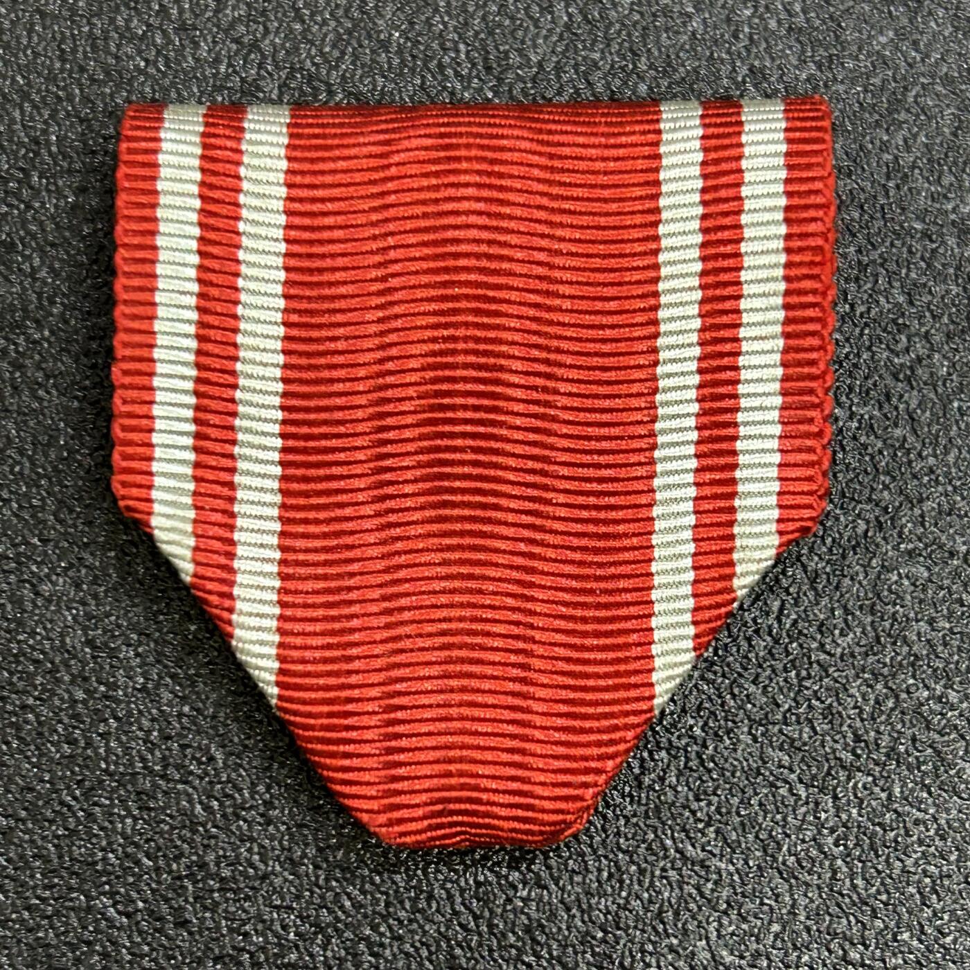 西秦中古拍卖第六十九期 不忘历史 抗战收藏 抗战时期 日本红十字会奖章绶带