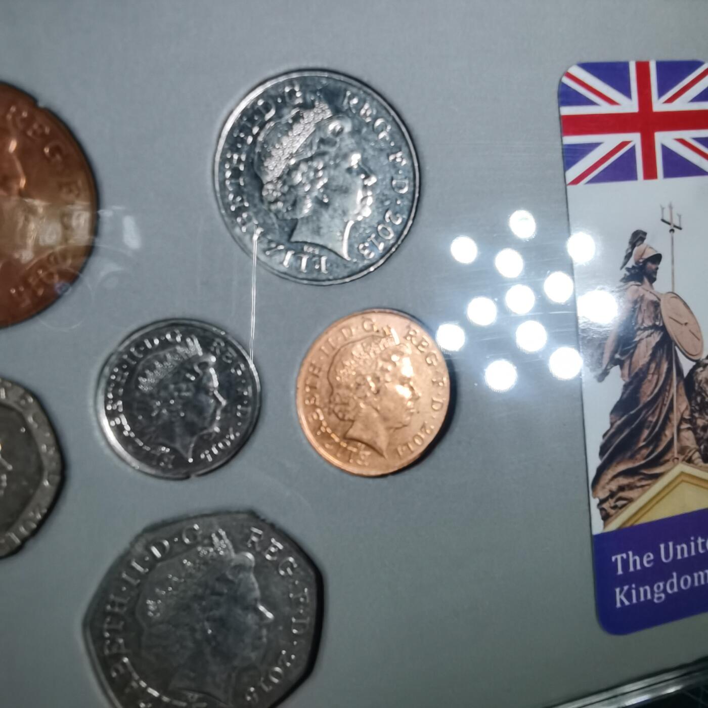 沼泽如烟--第937场 英国盾牌套