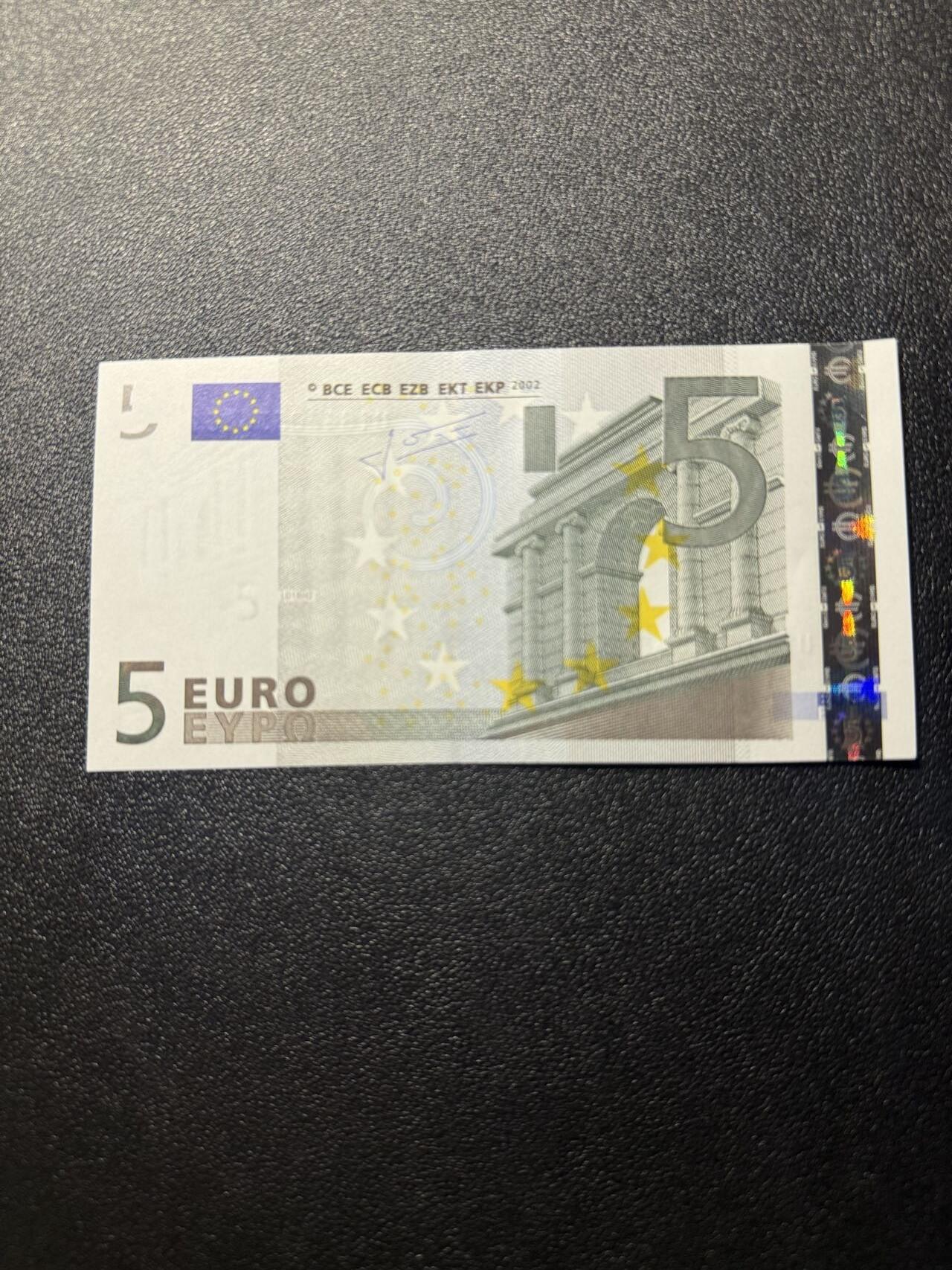 第14期 库存低价起拍 2002年 二签法国5欧 全新unc