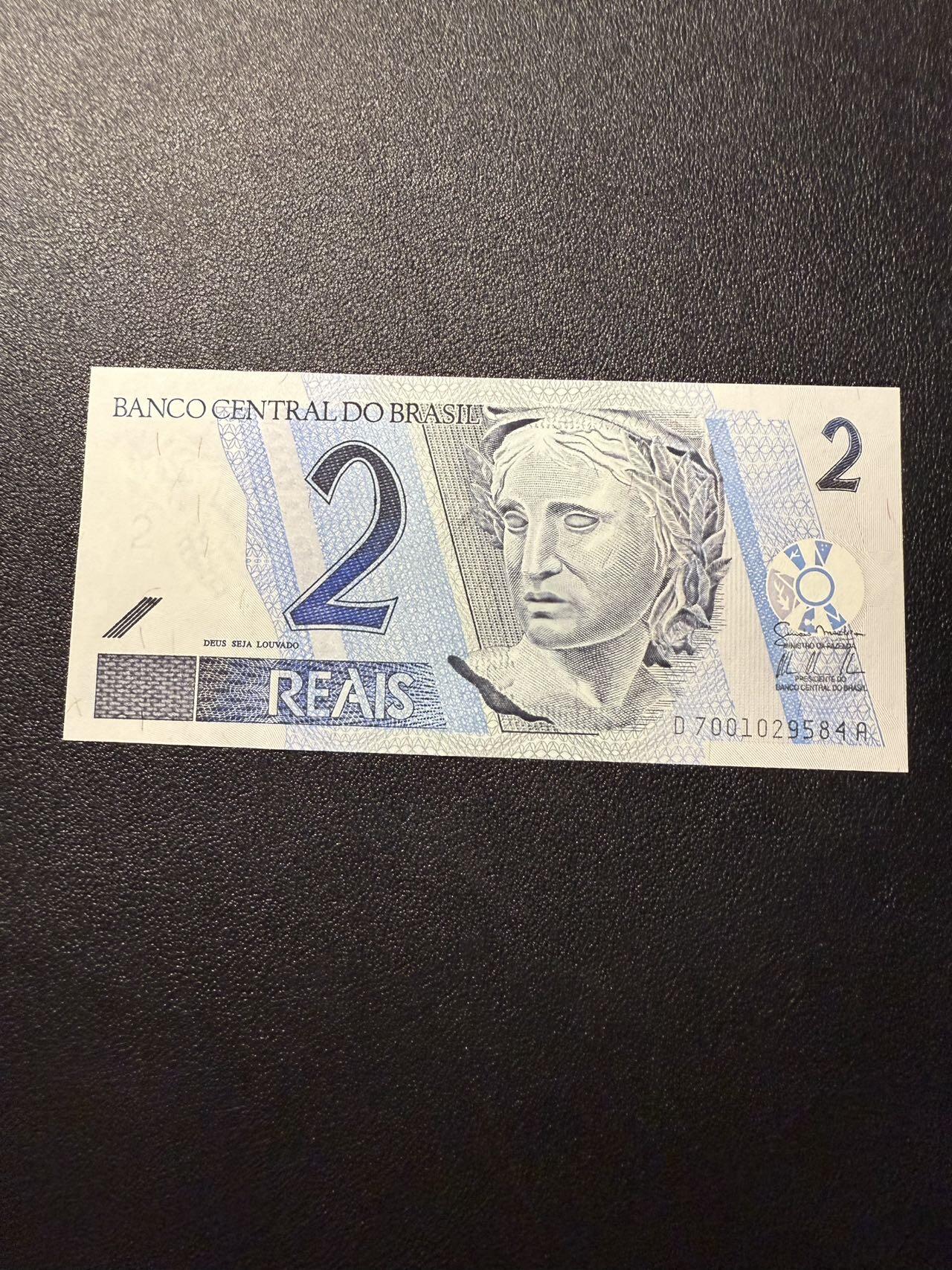 第14期 库存低价起拍 巴西2001年 2瑞尔 全新unc