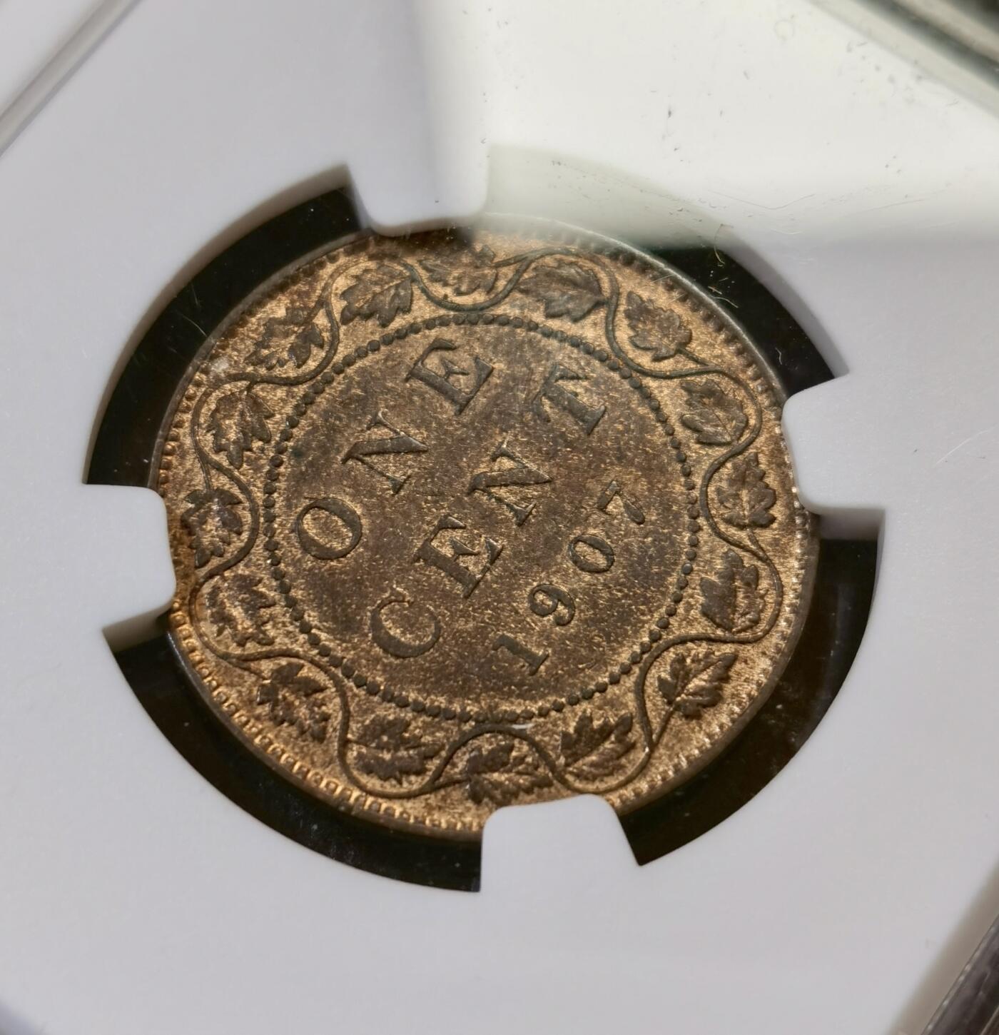 甄臻铺-世界币章拍卖（第44期）精品场拍品征集中，送拍享返佣金等优惠多多