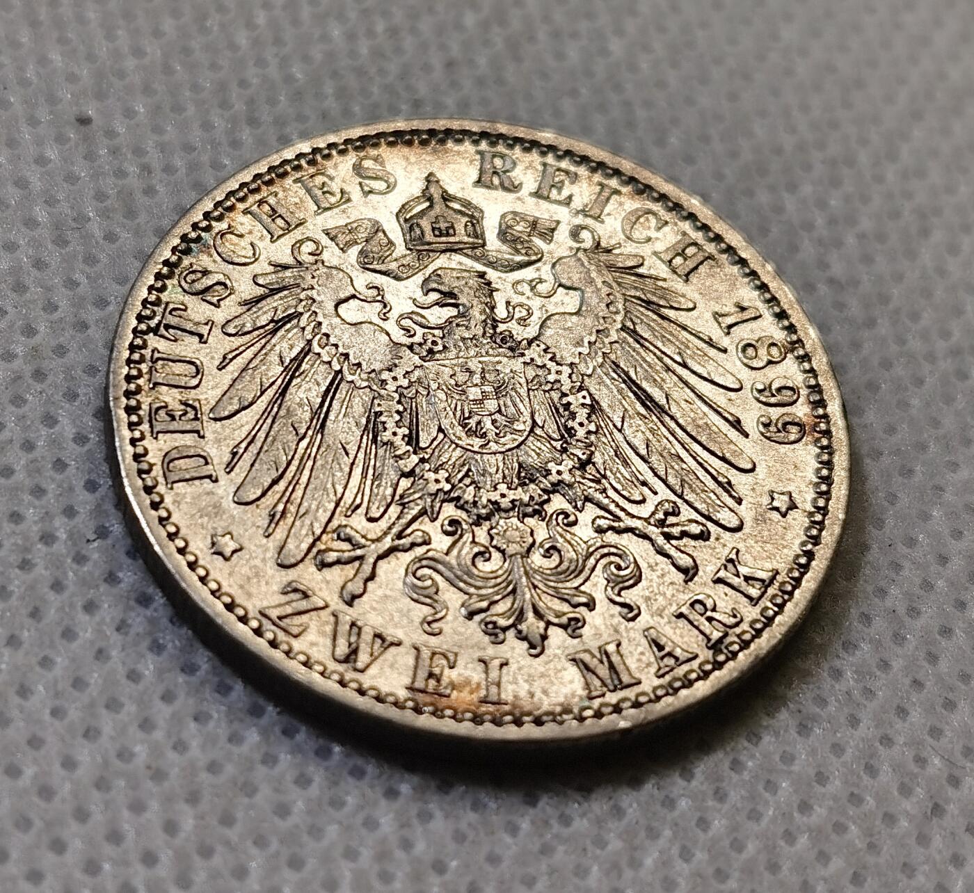 甄臻铺-世界币章拍卖（第44期）精品场拍品征集中，送拍享返佣金等优惠多多