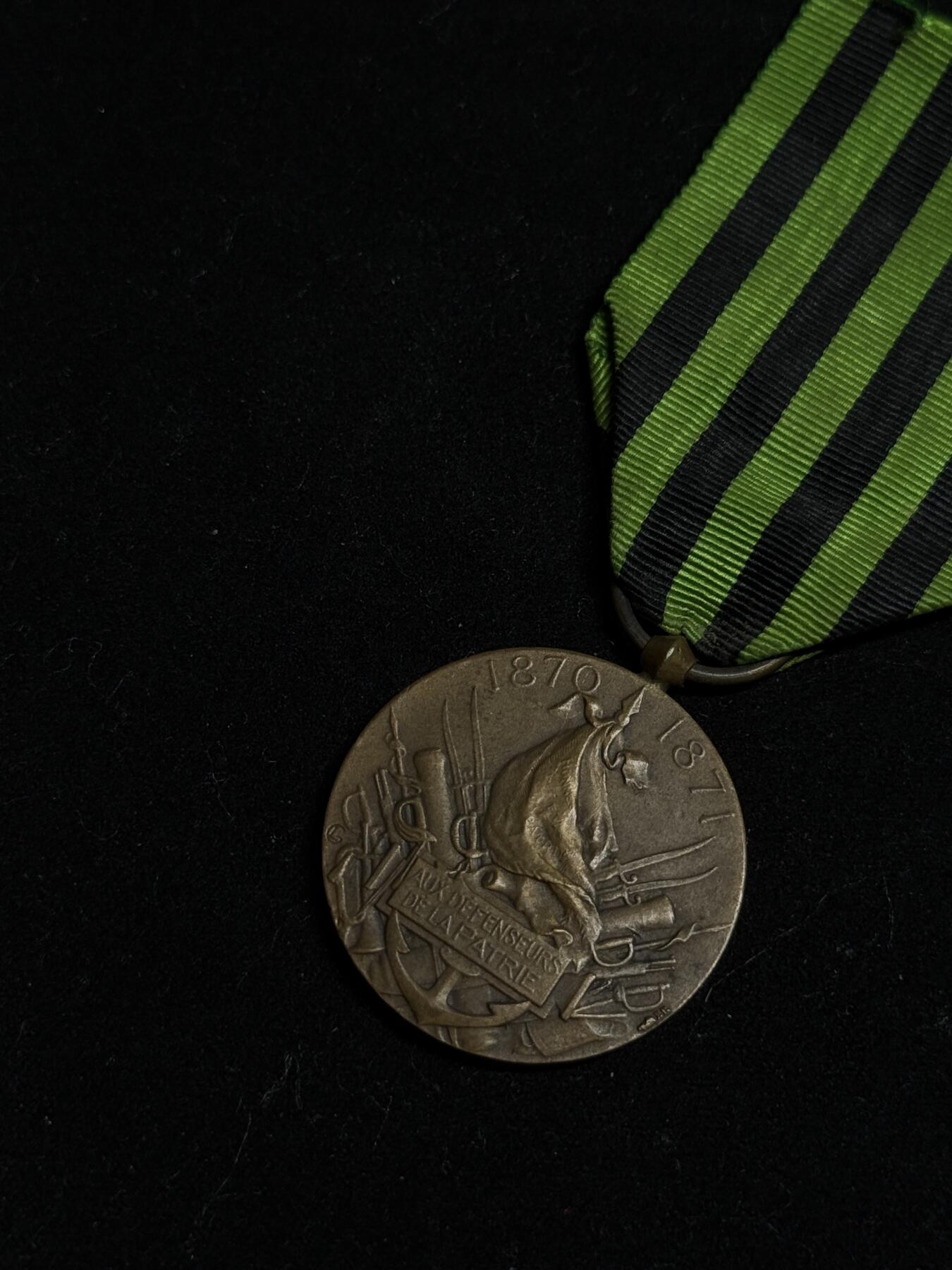 欢庆元旦！戎马世界章牌大赏第109期元旦大拍 法国普法战役奖章