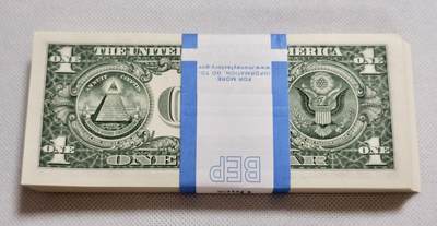 甄臻铺-世界币章拍卖（第44期）精品场拍品征集中，送拍享返佣金等优惠多多 2017年美国1美元 全新原封整刀100张连号 四角尖尖 尾号含777、788、799 保值增值 投资收藏佳品