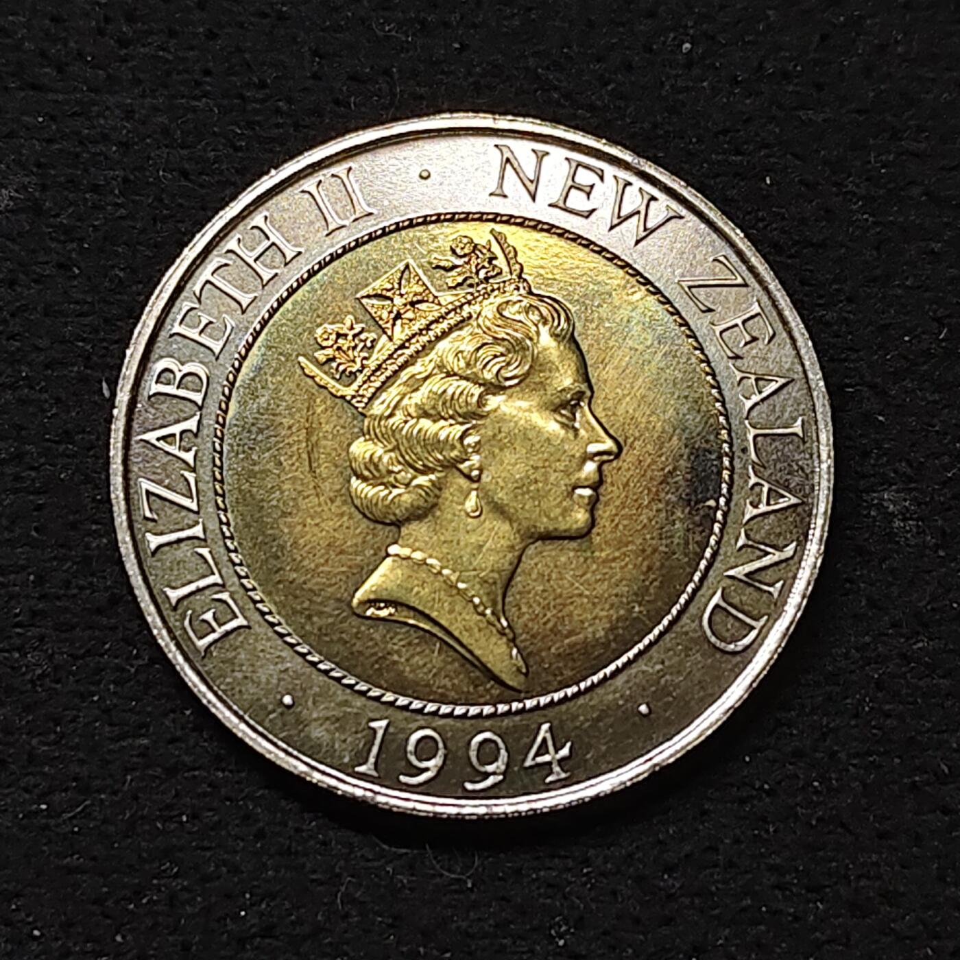 【全场包邮】纯粹捡漏拍486场（免费代拍第23场） 新西兰1994年奋进号50分双色纪念币