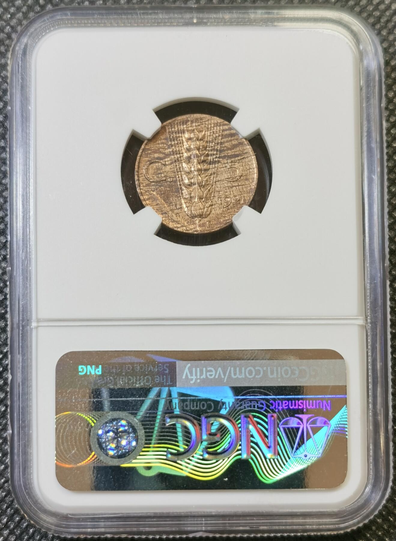 甄臻铺-世界币章拍卖（第44期）精品场拍品征集中，送拍享返佣金等优惠多多