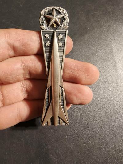 老王徽章第170期 - 美国导弹操作手高级技能章    3英寸   925银    23.7g    名厂Antaya造