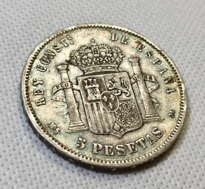 甄臻铺-世界币章拍卖（第44期）精品场拍品征集中，送拍享返佣金等优惠多多 好品相西班牙1885阿方索十二世五比塞塔银币，少见青年头像，背面带靛蓝包浆，很漂亮的状态，光银价就315元了，后市行情见长，这枚好品值得入手，细节见图