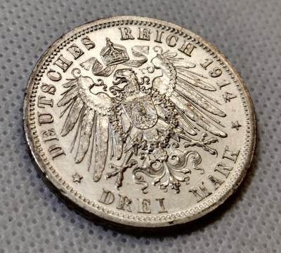 甄臻铺-世界币章拍卖（第44期）精品场拍品征集中，送拍享返佣金等优惠多多 德国普鲁士1914年威廉二世军装3马克银币 16.6克 含银90%，细节见图