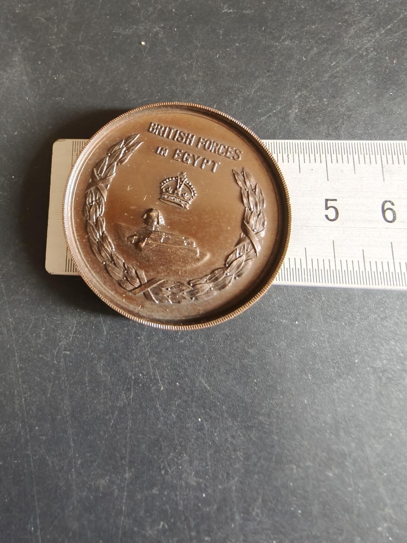 老王徽章第170期 英国1936驻埃及英军游泳竞赛大铜章     直径42mm    重量29g