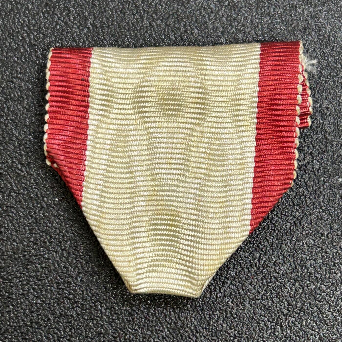 西秦中古拍卖第六十九期 不忘历史 抗战收藏 抗战时期 日本旭日勋章绶带