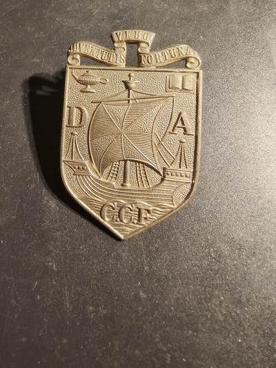 老王徽章第170期 - 英国苏格兰多勒军事学院少年军官团帽徽     一战时期