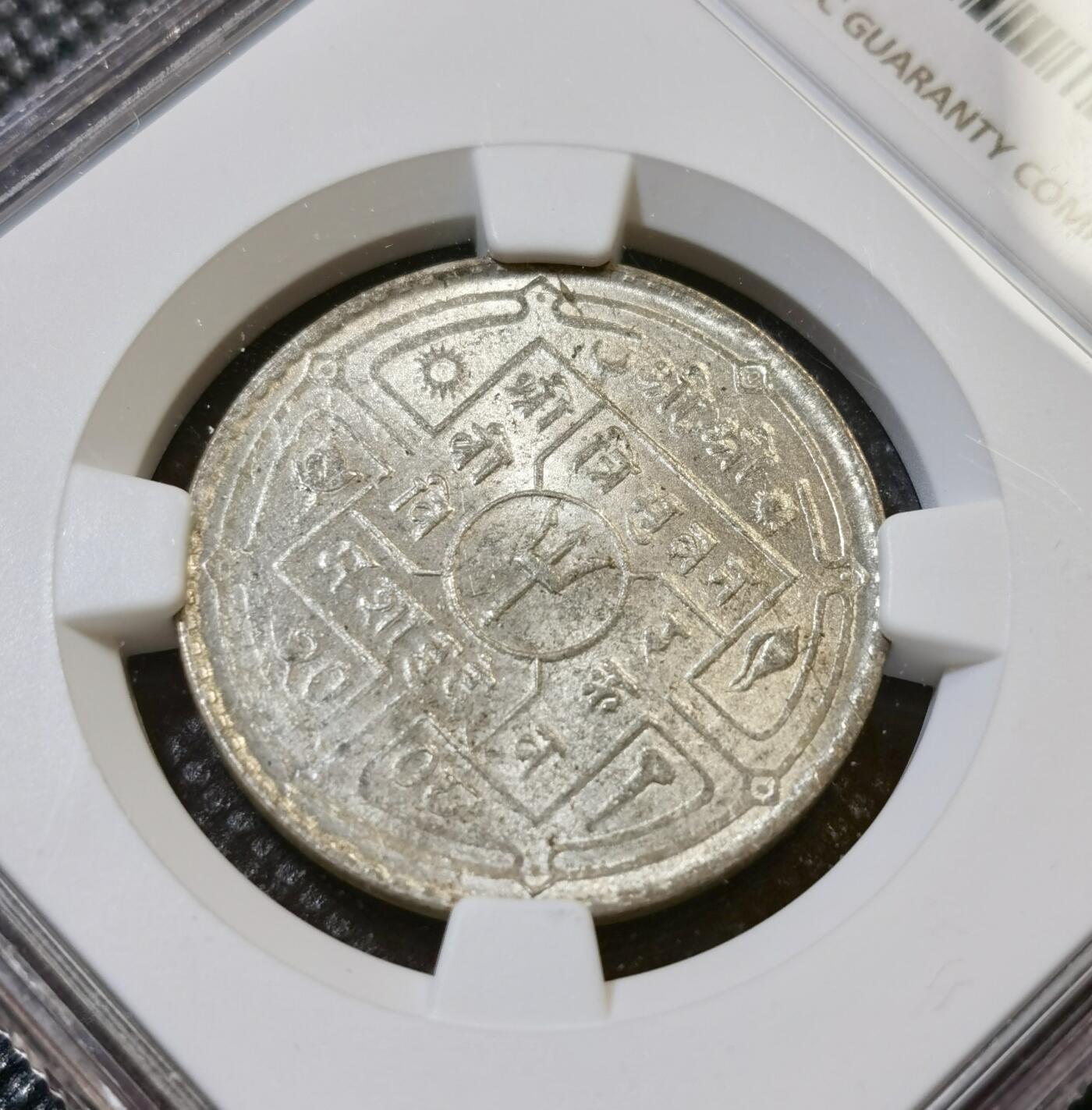 甄臻铺-世界币章拍卖（第44期）精品场拍品征集中，送拍享返佣金等优惠多多