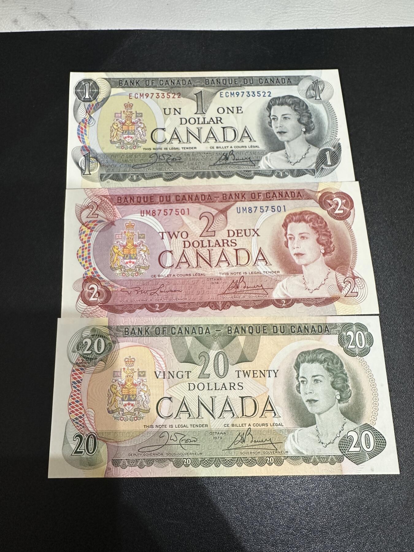 《外钞收藏家》第五百九十五期（优品场）（本平台长期征集拍品、欢迎藏友们联系合作） 加拿大风景版1、2、20加元 3张一起 全新UNC 