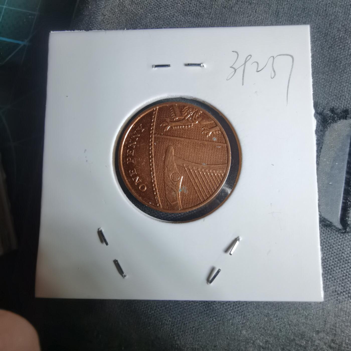 沼泽如烟--第939场 英国2011年1便士