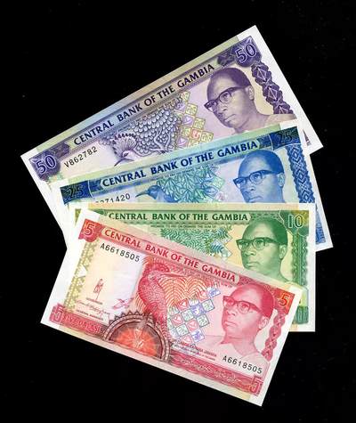 12月17号晚上8点 外国纸币自动截拍第73场 - 全新UNC 冈比亚1989-1991年 5,10,25,50达拉西